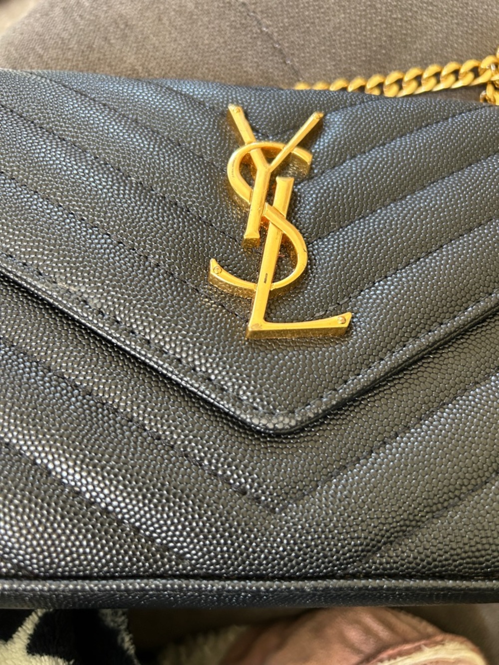Saint Laurent Black Quilted Crossbody with Gold Chain - Picture 2 of 15